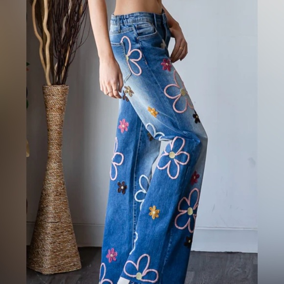 Oli & Hali Blue Floral Embroidered Jeans - Picture 4 of 9
